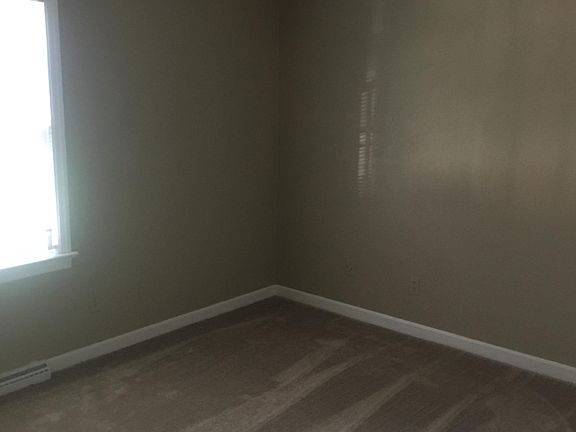 5th image of 4710 Thornwood St