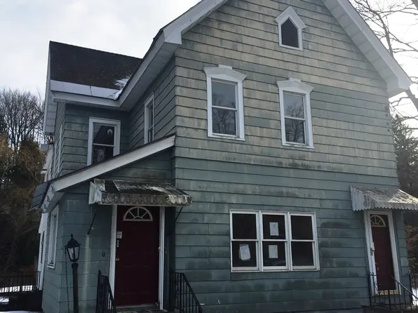 166 Pioneer St, Amsterdam, NY 12010