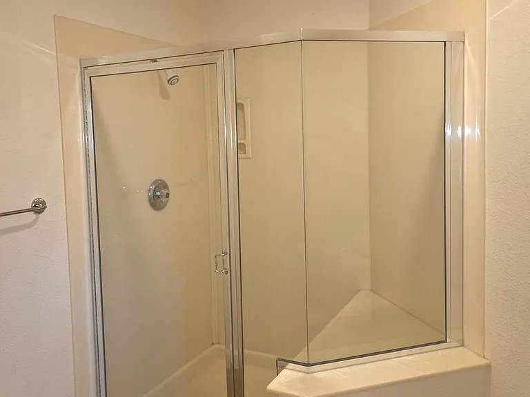 206 Murcia Ct — Photo 29