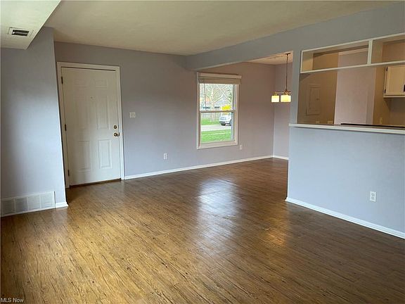 5th image of 120 Ivy Hill Ln #B-1