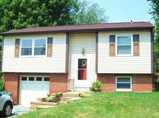 211 Dolomite Dr, Monroeville, PA 15146