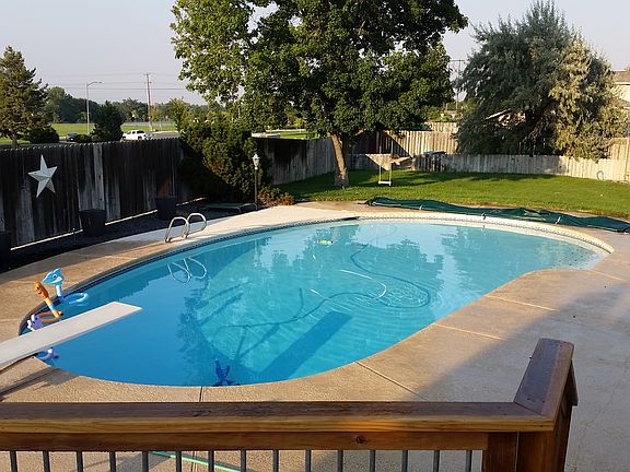 5th image of 1079 S Memorial Dr