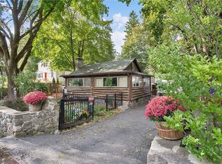 13 Fernwood Dr, Greenwood Lake, NY 10925