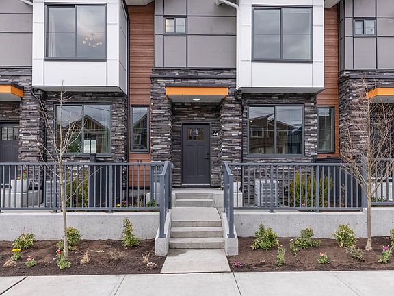 4th image of 6035 141st St #45
