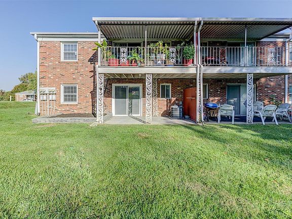 2nd image of 3130 Roger Williams Dr APT B
