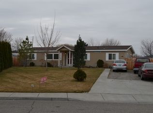 2107 N Quebec St, Kennewick, WA 99336