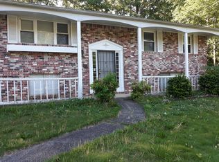 1448 Pineglen Dr, Riverdale, GA 30296