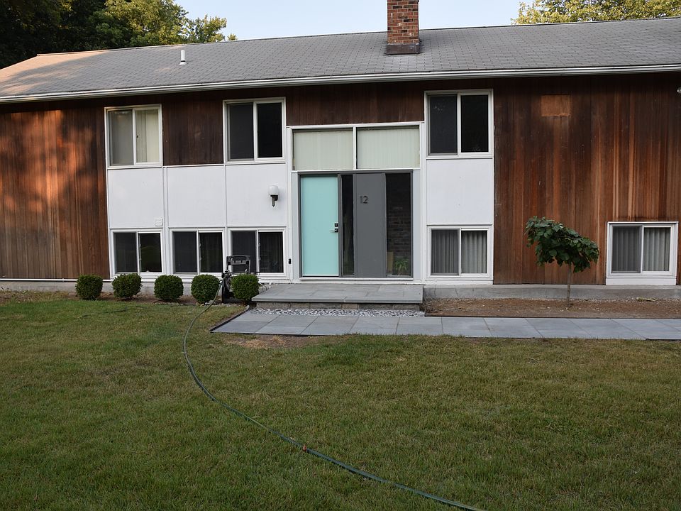 2nd image of 12 Heron Rd