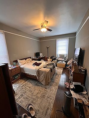 4th image of 21-35 Steinway St #2