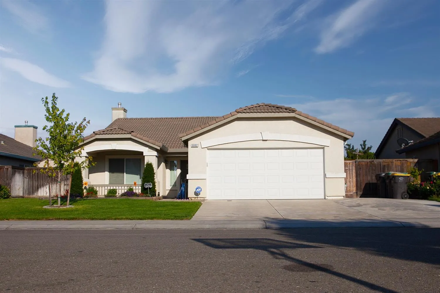 5002 Jetty Dr photo 1