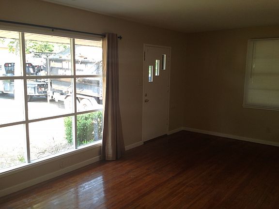 Harwoods in LR and 2 BR