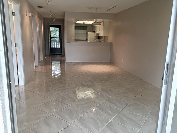 3rd image of 1890 Knox McRae Dr Unit 204
