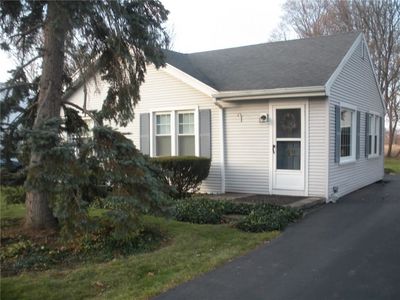 42 Wright Rd, Henrietta, NY, 14467