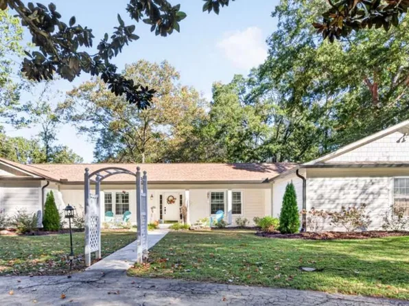 1495 S Ola Rd, Locust Grove, GA 30248