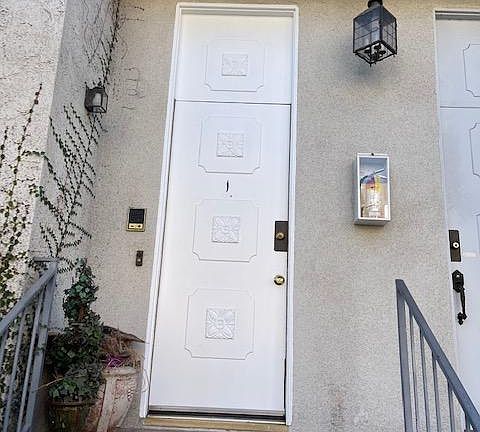 5th image of 4833 Hazeltine Ave APT 1