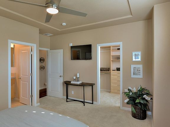 2nd image of 2077 Samaritan Dr