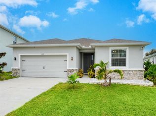 2092 Midnight Pearl Dr, Sarasota, FL 34240