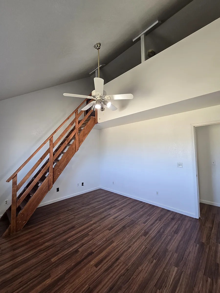 Building Photo - 4690 Fleming Way #B