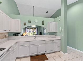 55 N Lakeshore Dr, Hypoluxo, FL 33462