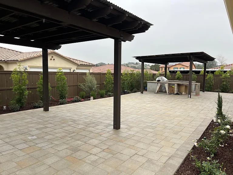 2522 Blackbird Gln — Photo 42