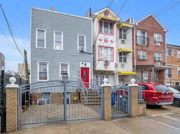 90 Louisiana Avenue image 1 of 19