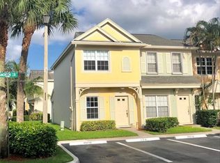 2 Simonton Cir, Fort Lauderdale, FL 33326