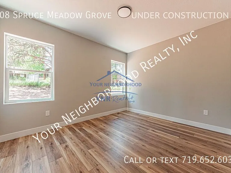 308 Spruce Meadow Grv — Photo 22