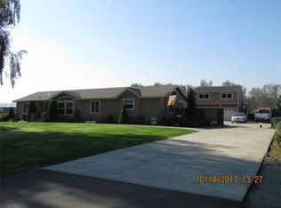 8908 Riverside Dr E, Sumner, WA 98390