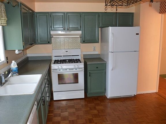 4th image of 6009 E 11th Ave