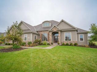 N39W23495 Broken Hill Cir N, Pewaukee, WI 53072