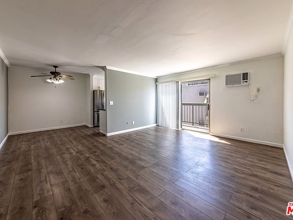 5th image of 409 Burchett St Unit 316