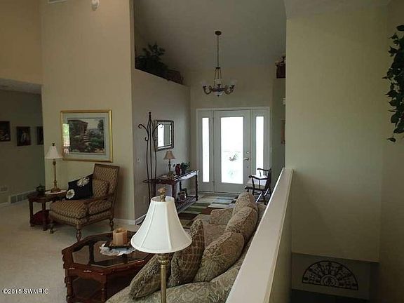 3rd image of 3435 Lake Dunes Dr