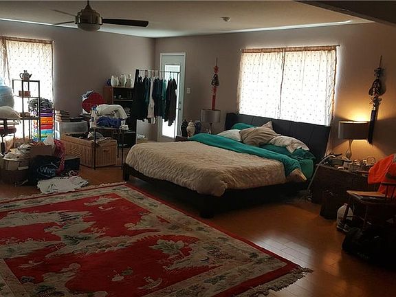 5th image of 3402 Greenlawn Dr