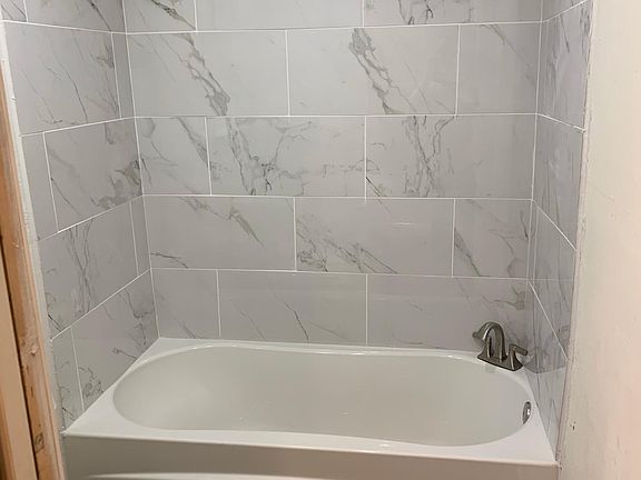 3rd image of 6796 Landmor Dr