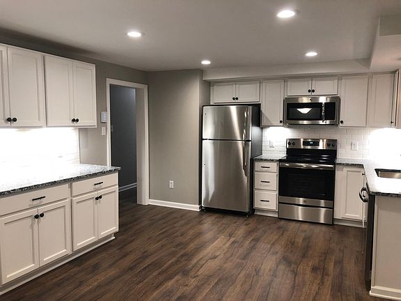 Open floor plan kitchen
