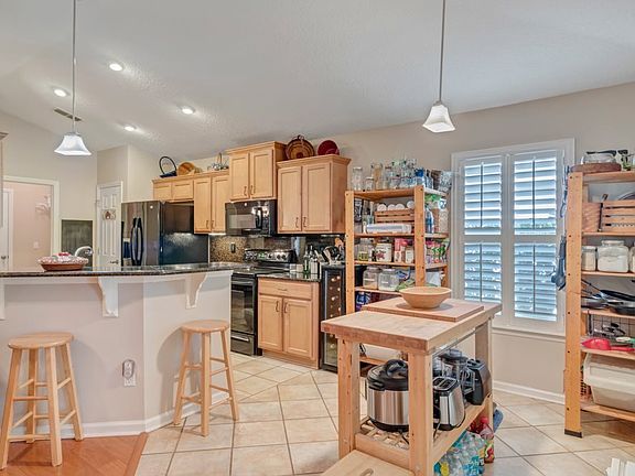 5th image of 1532 Austin Ln