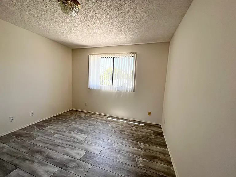 1117 Elm Ave #107 — Photo 13