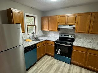 5 Brookside Ln #10, Woodstock, CT 06281