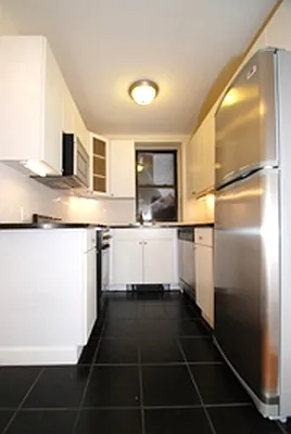 Rented by Buchbinder & Warren | media 3