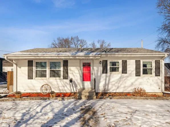 815 G Ave, Nevada, IA 50201