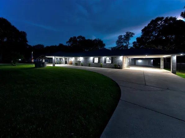 4710 Sylvia Ln, Manvel, TX 77578