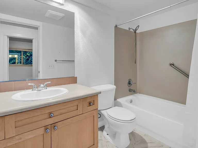 9805 Avondale Rd NE #W159 — Photo 17