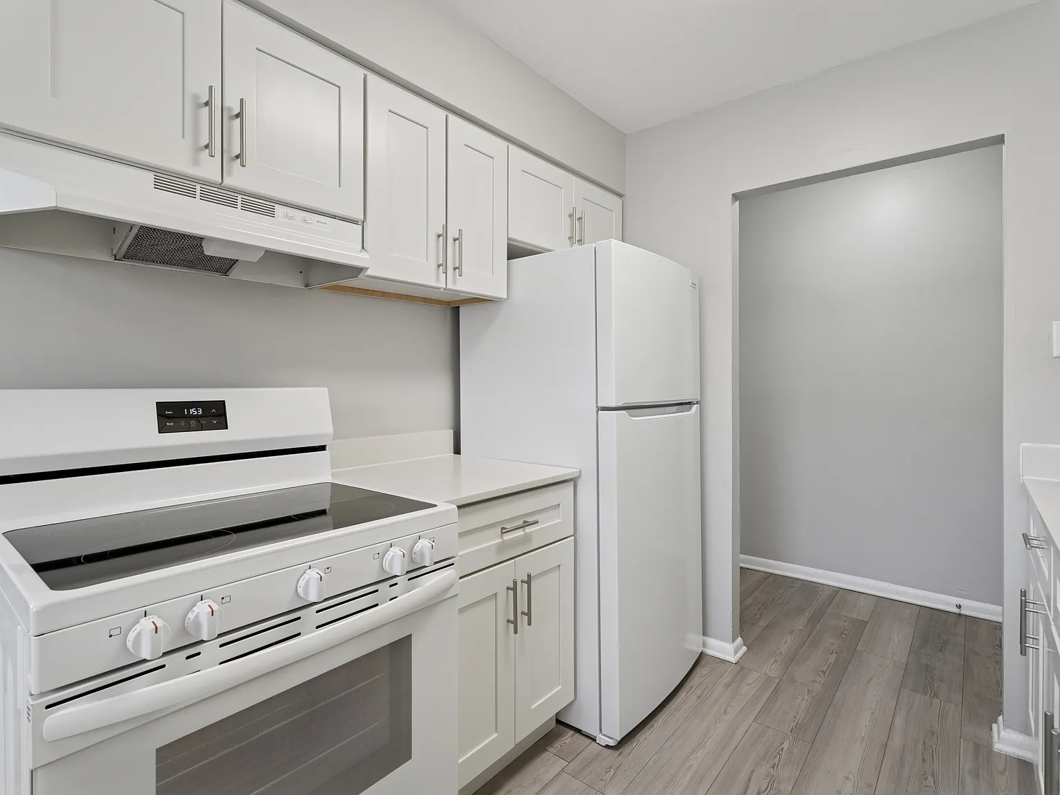 Rosedale Court Apartments — Photo 4