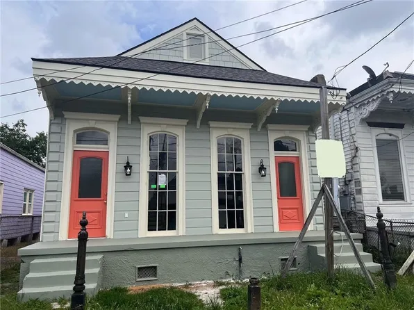 2031 2nd St, New Orleans, LA 70113