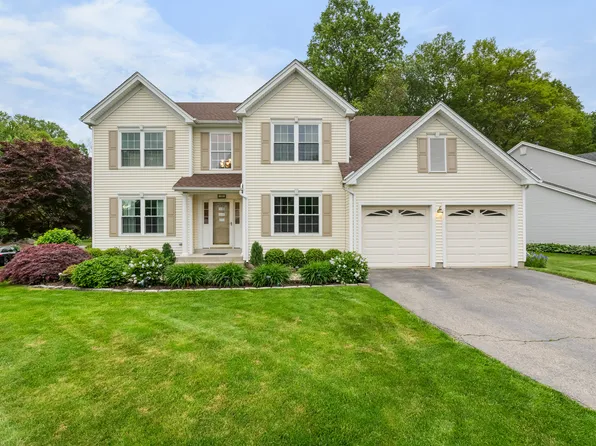 55 Oak Ridge Lane, Milford, CT 06461