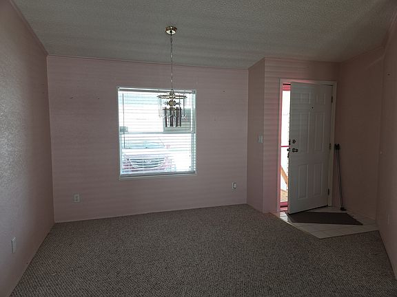 2nd image of 422 Clubhouse Ln #290
