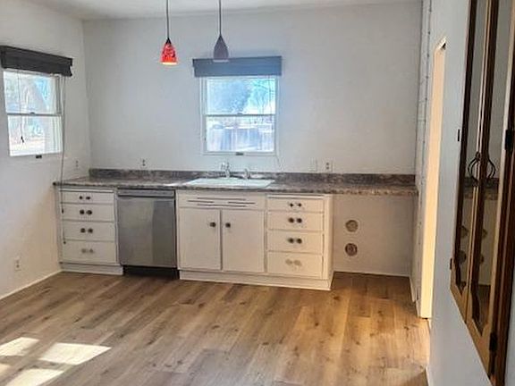 5th image of 536 S Campbell Ave