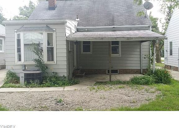 2nd image of 271 Columbus St