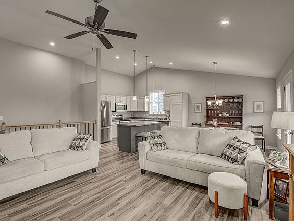3rd image of 1174 Fawnwood Dr