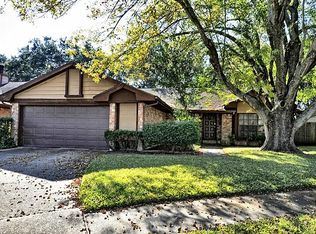 1810 Brushy Creek Dr, Sugar Land, TX 77478